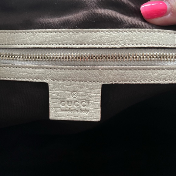 Gucci Shoulder Bag - Picture 5 of 6